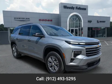 Gray 2025 Chevrolet Traverse FWD LT for sale in Vidalia, GA