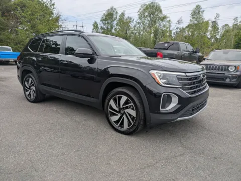 Photos of 2024 Volkswagen Atlas 2.0T SE w/Technology for sale in Vidalia, GA at Woody Folsom CDJR of Vidalia