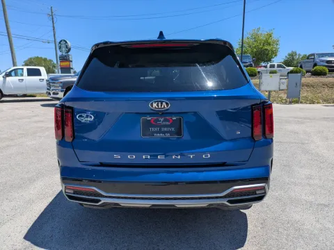 More photos of 2021 Kia Sorento S at Woody Folsom CDJR of Vidalia, GA