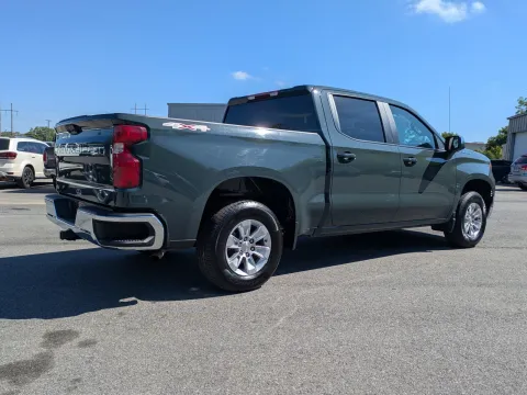 More photos of 2025 Chevrolet Silverado 1500 LT at Woody Folsom CDJR of Vidalia, GA