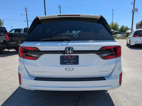 More photos of 2025 Honda Odyssey Sport-L at Woody Folsom CDJR of Vidalia, GA