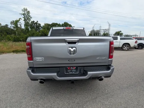 More photos of 2022 Ram 1500 Longhorn at Woody Folsom CDJR of Vidalia, GA