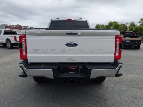 More photos of 2023 Ford Super Duty F-250 SRW LARIAT at Woody Folsom CDJR of Vidalia, GA