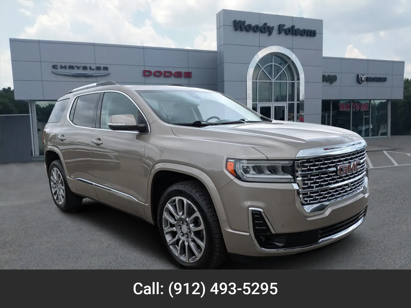 2023 GMC Acadia Denali