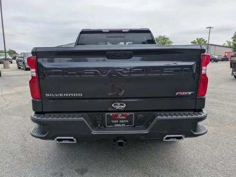 More photos of 2022 Chevrolet Silverado 1500 RST at Woody Folsom CDJR of Vidalia, GA