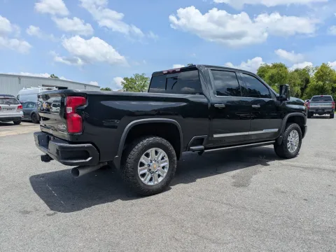 More photos of 2024 Chevrolet Silverado 2500HD High Country at Woody Folsom CDJR of Vidalia, GA