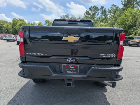 More photos of 2024 Chevrolet Silverado 2500HD High Country at Woody Folsom CDJR of Vidalia, GA