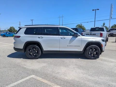 Another view of 2026 Jeep Grand Cherokee L Limited for sale in Vidalia, GA at Woody Folsom CDJR of Vidalia