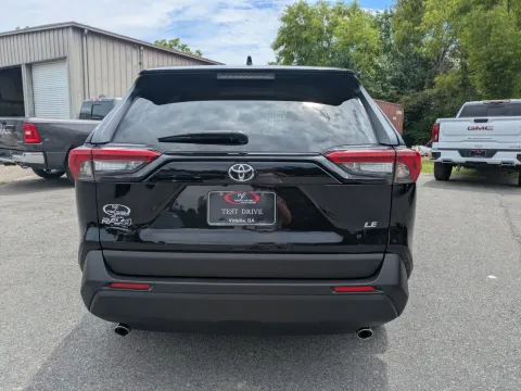 More photos of 2022 Toyota RAV4 LE at Woody Folsom CDJR of Vidalia, GA
