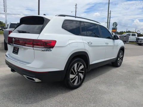 More photos of 2024 Volkswagen Atlas 2.0T SE w/Technology at Woody Folsom CDJR of Vidalia, GA