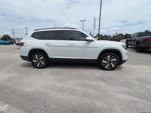 Another view of 2024 Volkswagen Atlas 2.0T SE w/Technology for sale in Vidalia, GA at Woody Folsom CDJR of Vidalia