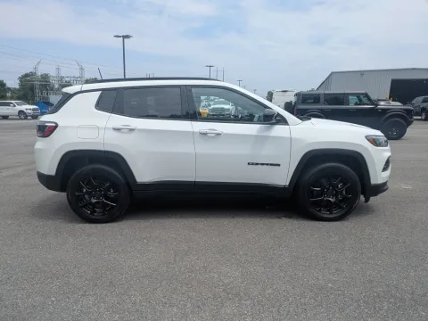 Another view of 2026 Jeep Compass Latitude Altitude for sale in Vidalia, GA at Woody Folsom CDJR of Vidalia