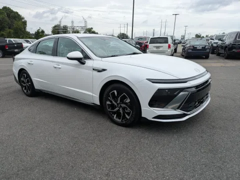 Photos of 2025 Hyundai Sonata SEL for sale in Vidalia, GA at Woody Folsom CDJR of Vidalia