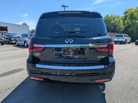 More photos of 2019 INFINITI QX80 LUXE at Woody Folsom CDJR of Vidalia, GA