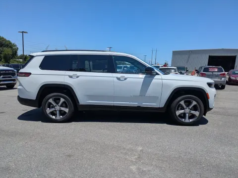 Another view of 2026 Jeep Grand Cherokee L Limited for sale in Vidalia, GA at Woody Folsom CDJR of Vidalia