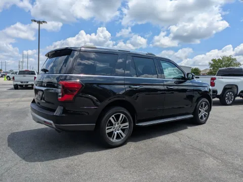 More photos of 2023 Ford Expedition Limited at Woody Folsom CDJR of Vidalia, GA