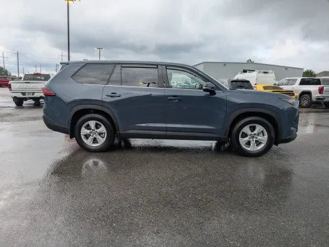 Another view of 2026 Toyota Grand Highlander LE for sale in Vidalia, GA at Woody Folsom CDJR of Vidalia