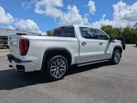 More photos of 2024 GMC Sierra 1500 Denali at Woody Folsom CDJR of Vidalia, GA