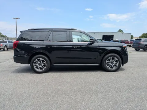 Another view of 2025 Ford Expedition Active for sale in Vidalia, GA at Woody Folsom CDJR of Vidalia