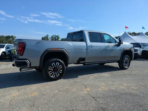 More photos of 2025 GMC Sierra 3500 HD Denali Ultimate at Woody Folsom CDJR of Vidalia, GA
