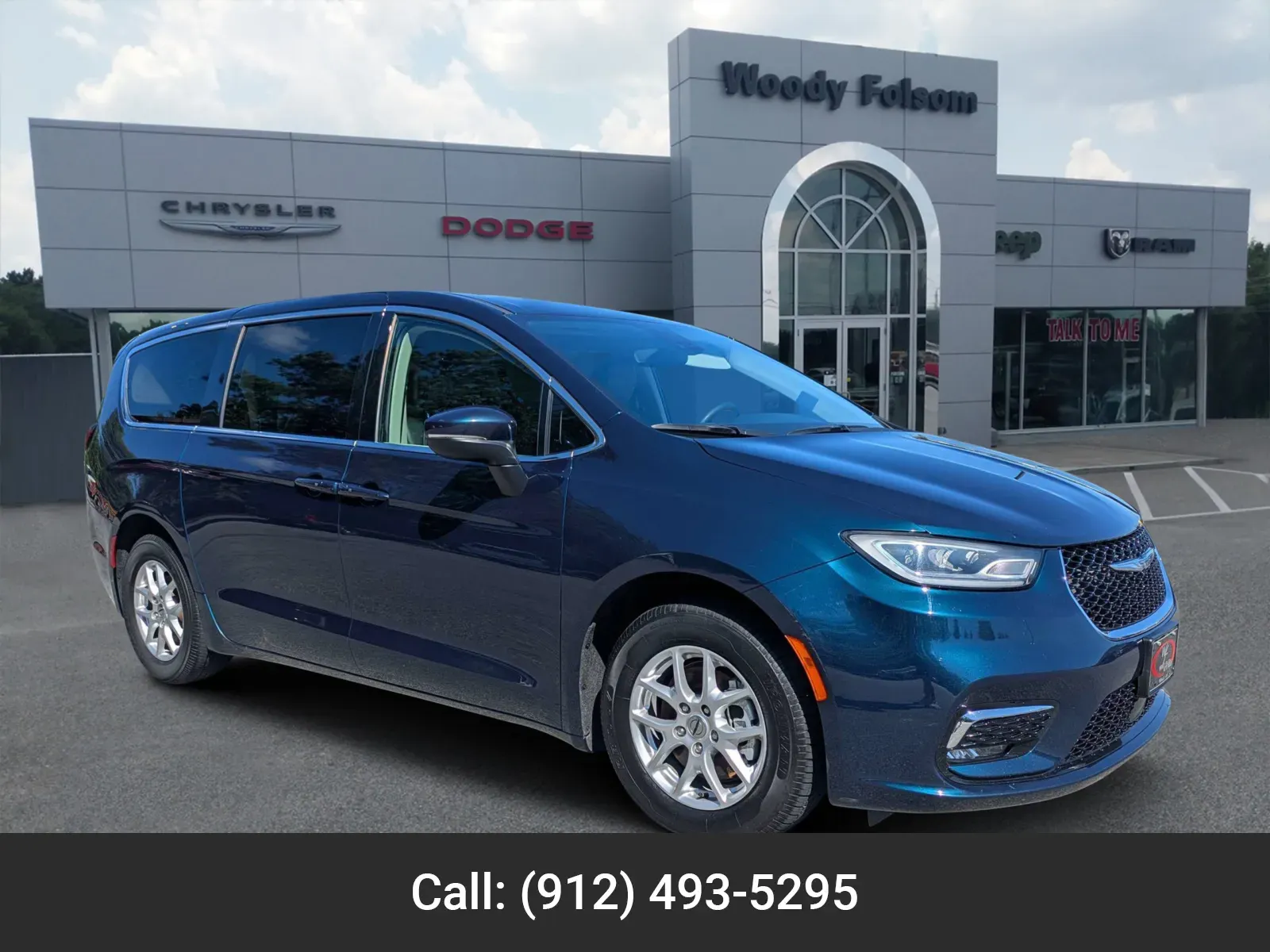 Blue 2023 Chrysler Pacifica Touring L for sale in Vidalia, GA