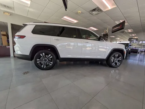 Another view of 2027 Jeep Grand Cherokee L Limited for sale in Vidalia, GA at Woody Folsom CDJR of Vidalia