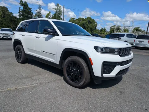 Photos of 2026 Jeep Grand Cherokee Laredo Altitude for sale in Vidalia, GA at Woody Folsom CDJR of Vidalia