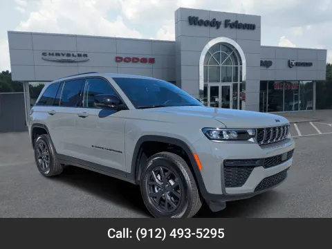 Gray 2027 Jeep Grand Cherokee Laredo Altitude for sale in Vidalia, GA