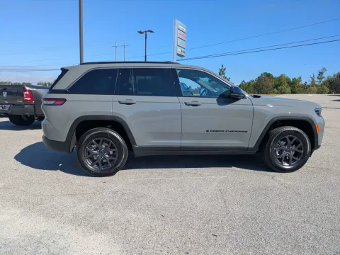 Another view of 2027 Jeep Grand Cherokee Laredo Altitude for sale in Vidalia, GA at Woody Folsom CDJR of Vidalia