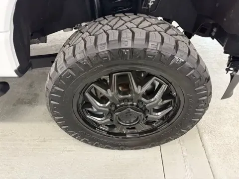 More photos of 2025 Ford Super Duty F-350 DRW LARIAT at Woody Folsom Ford, GA