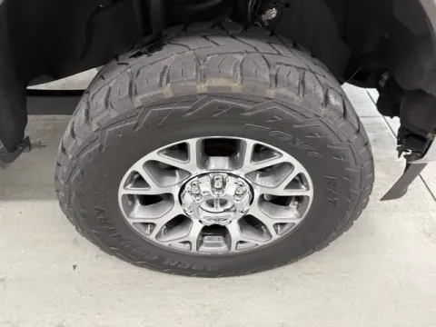 More photos of 2022 Ford Super Duty F-250 SRW LARIAT at Woody Folsom Ford, GA