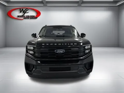 Photos of 2025 Ford Expedition Active for sale in Baxley, GA at Woody Folsom Ford
