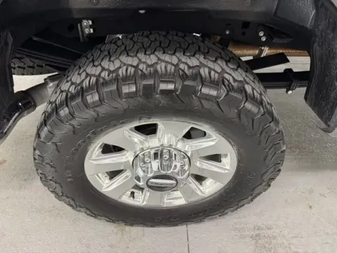 More photos of 2024 Ford F-250SD Platinum at Woody Folsom Ford, GA