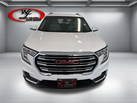 Photos of 2024 GMC Terrain SLT for sale in Baxley, GA at Woody Folsom Ford