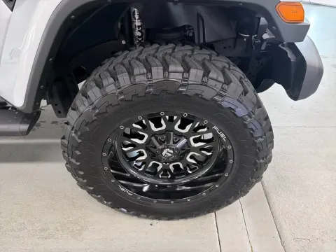 More photos of 2024 Jeep Gladiator Sport S at Woody Folsom Ford, GA
