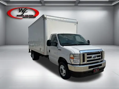Another view of 2022 Ford E-Series Cutaway E-450 SD for sale in Baxley, GA at Woody Folsom Ford