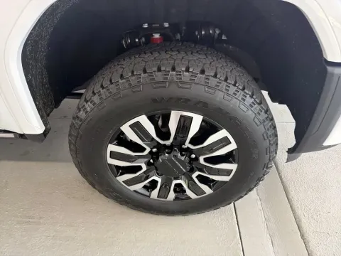 More photos of 2026 GMC Sierra 2500 HD Denali Ultimate at Woody Folsom Ford, GA