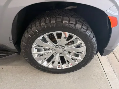 More photos of 2022 Chevrolet Tahoe LT at Woody Folsom Ford, GA
