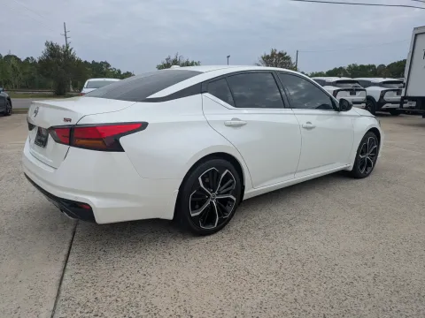 More photos of 2024 Nissan Altima 2.5 SR at Woody Folsom Nissan of Vidalia, GA