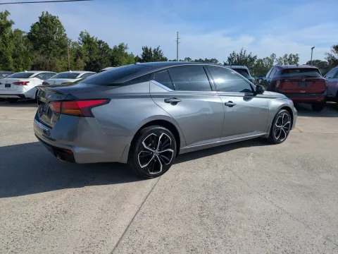More photos of 2023 Nissan Altima 2.5 SR at Woody Folsom Nissan of Vidalia, GA