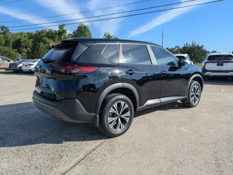 More photos of 2023 Nissan Rogue SV at Woody Folsom Nissan of Vidalia, GA