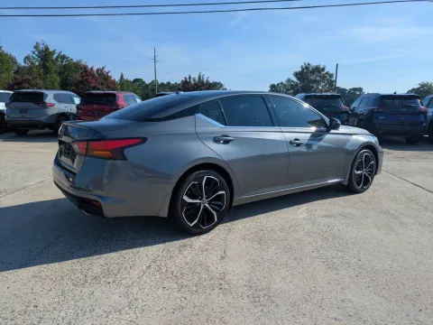 More photos of 2024 Nissan Altima 2.5 SR at Woody Folsom Nissan of Vidalia, GA