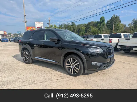 Black 2024 Nissan Pathfinder Platinum for sale in Vidalia, GA
