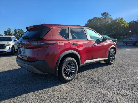 More photos of 2023 Nissan Rogue S at Woody Folsom Nissan of Vidalia, GA