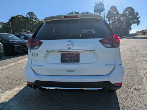 More photos of 2018 Nissan Rogue SV at Woody Folsom Nissan of Vidalia, GA