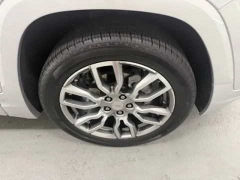 More photos of 2022 GMC Terrain Denali at Woody Folsom Nissan of Baxley, GA
