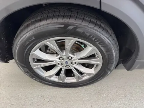More photos of 2022 Ford Explorer Limited at Woody Folsom Nissan of Baxley, GA