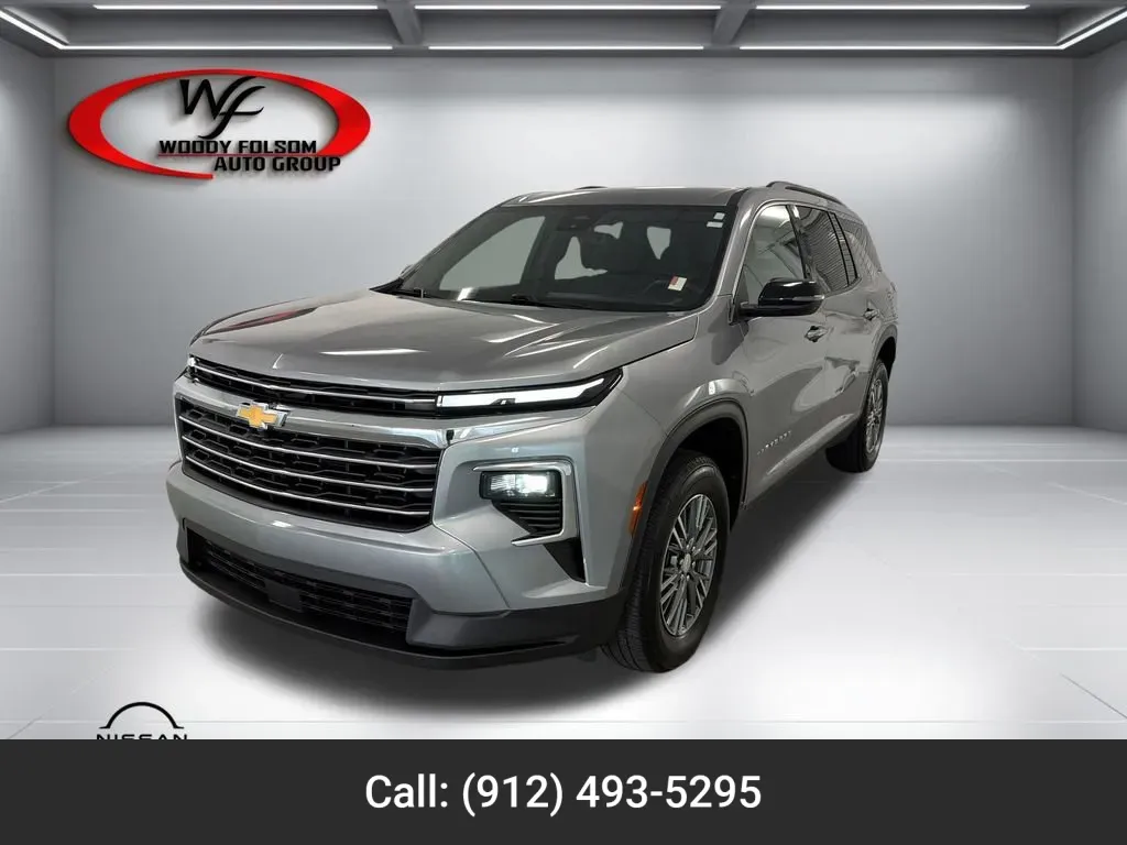 Gray 2025 Chevrolet Traverse FWD LT for sale in Baxley, GA