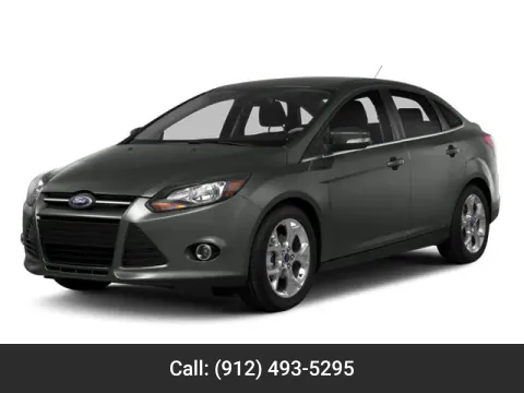 Red 2014 Ford Focus SE for sale in Baxley, GA