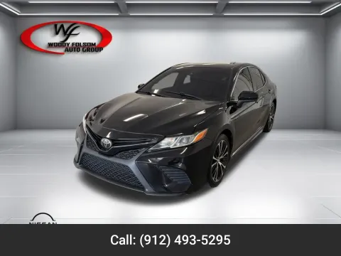 Black 2018 Toyota Camry SE for sale in Baxley, GA